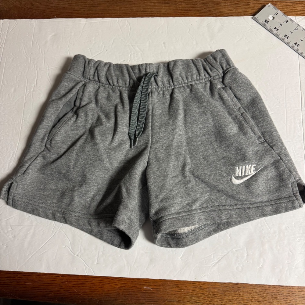 Nike Kids‎ Sportswear French Terry Shorts Heather Grey Large L Drawstring Logo
